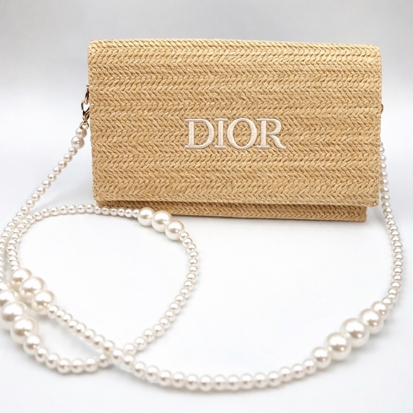 New Dior Pearl Chain Woven Clutch – Luxury Spring•Summer Bag GWP/VIP - Picture 10 of 10